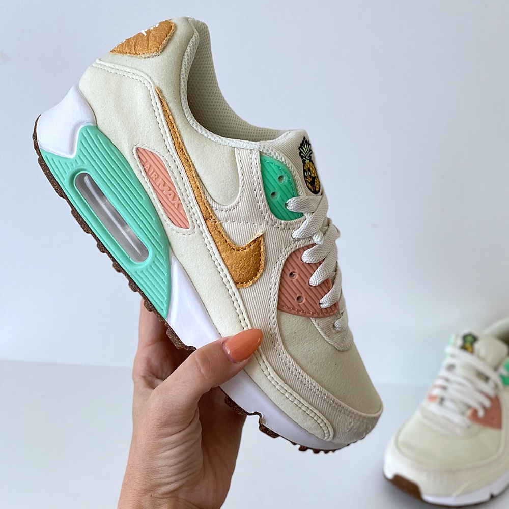 Nike Air Max 90 LX Happy Pineapple sz 7 NEW